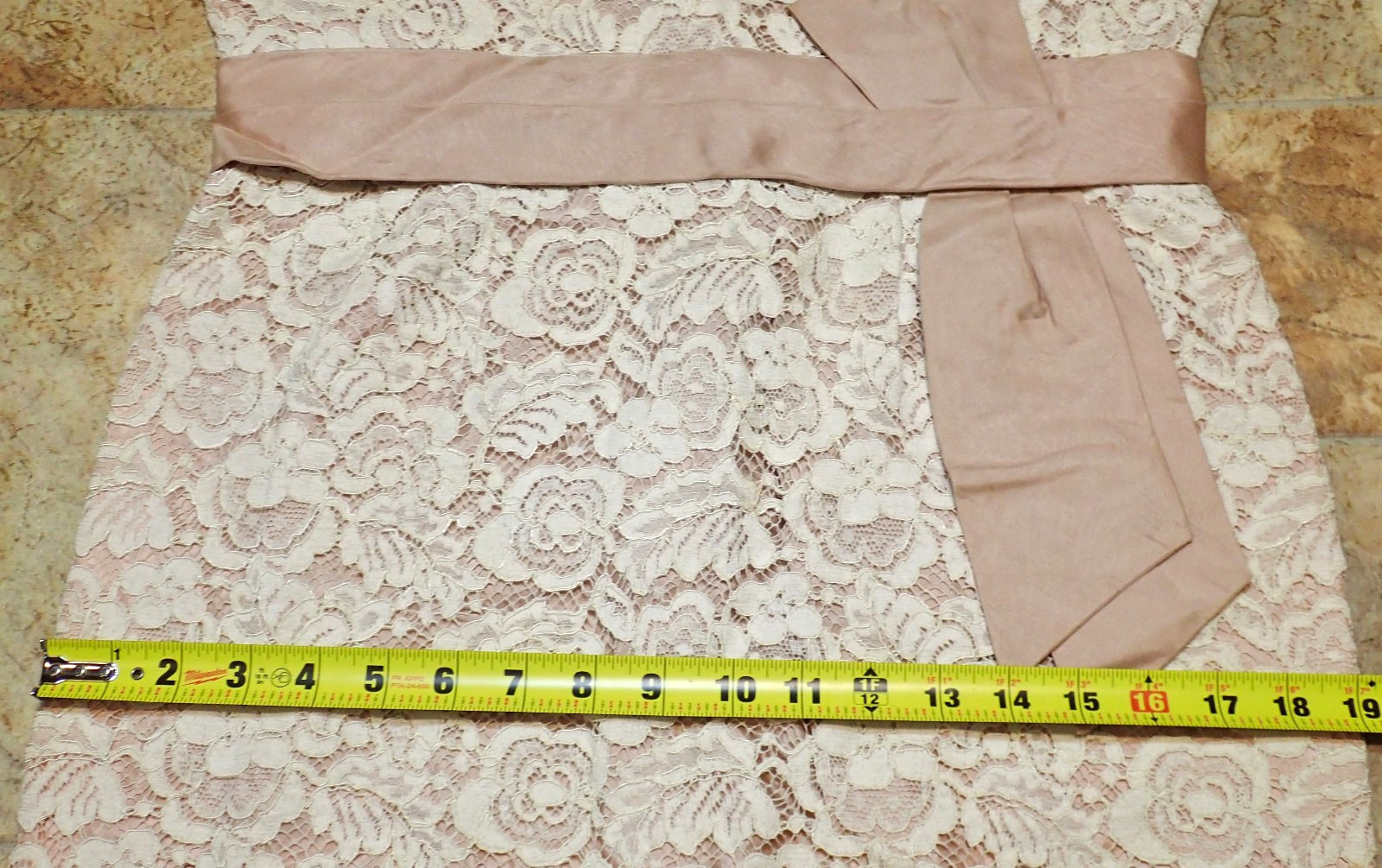 Vtg 1960s French Style Alencon Lace Sheath Cocktail Dress M Regal Zip Salmon Bow