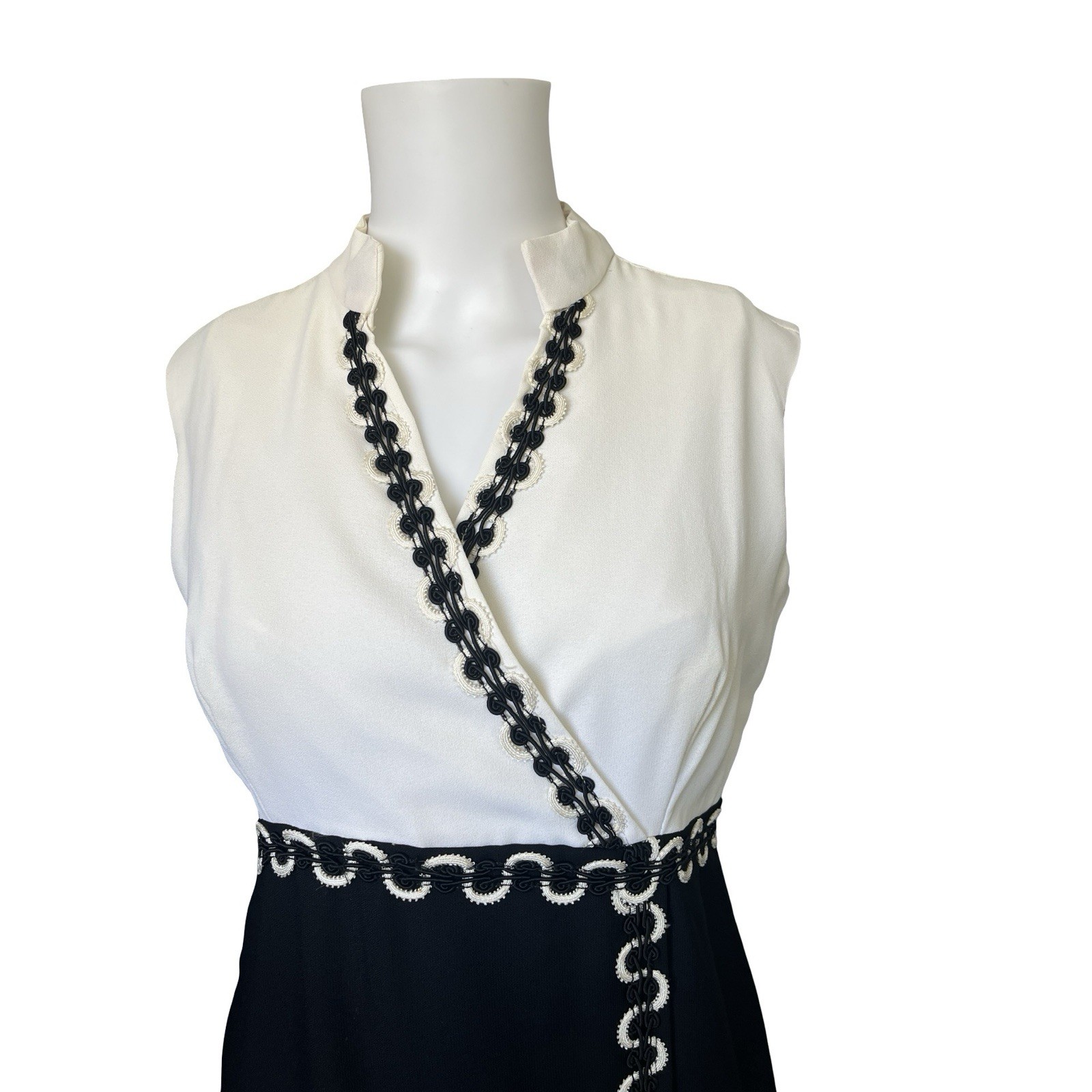 Vintage 70s Black and White Dress Sleeveless Ribbon Trim Secretary Green