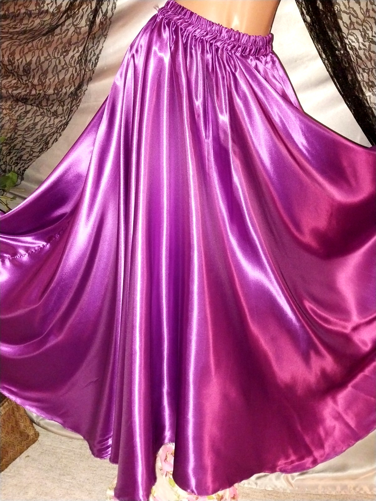 VTG SATIN LIQUID ORCHID GRAND SWEEP TWIRLY FLARE SKIRT SHINY GLOSSY LUXE SML NEW