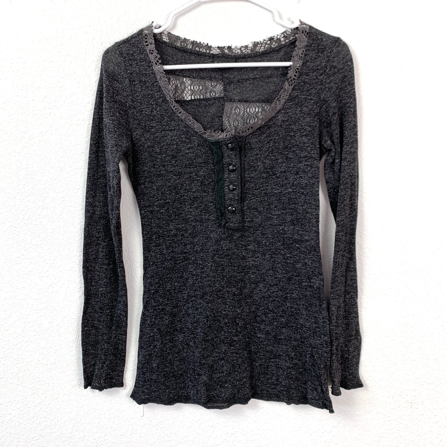 Y2K Vintage Daytrip Long Sleeve Henley Top Women’s S Grey Lace Bella Swan