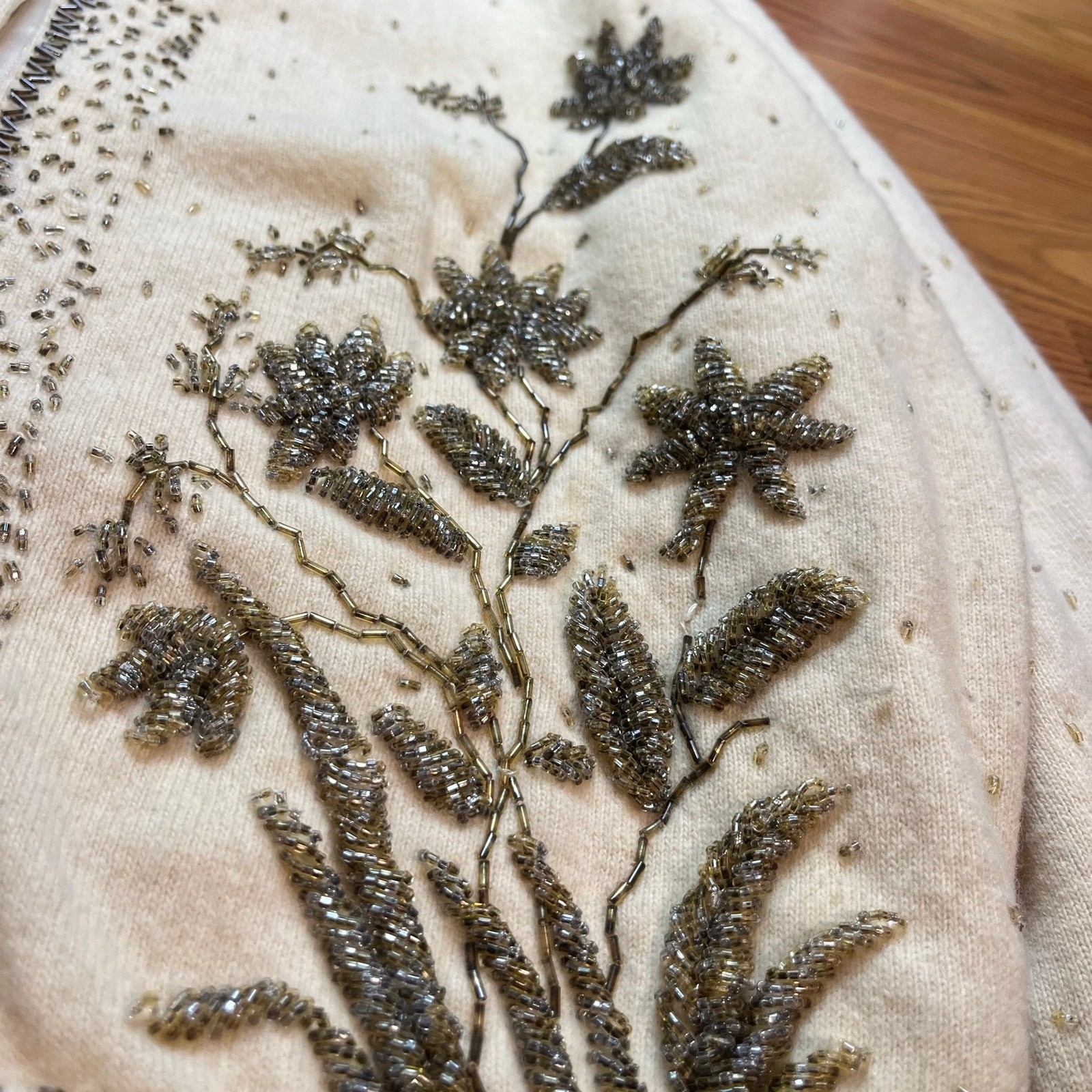 Vintage 1950s LeRoy Knitwear Beaded Floral Wool Cardigan Sweater Women’s M
