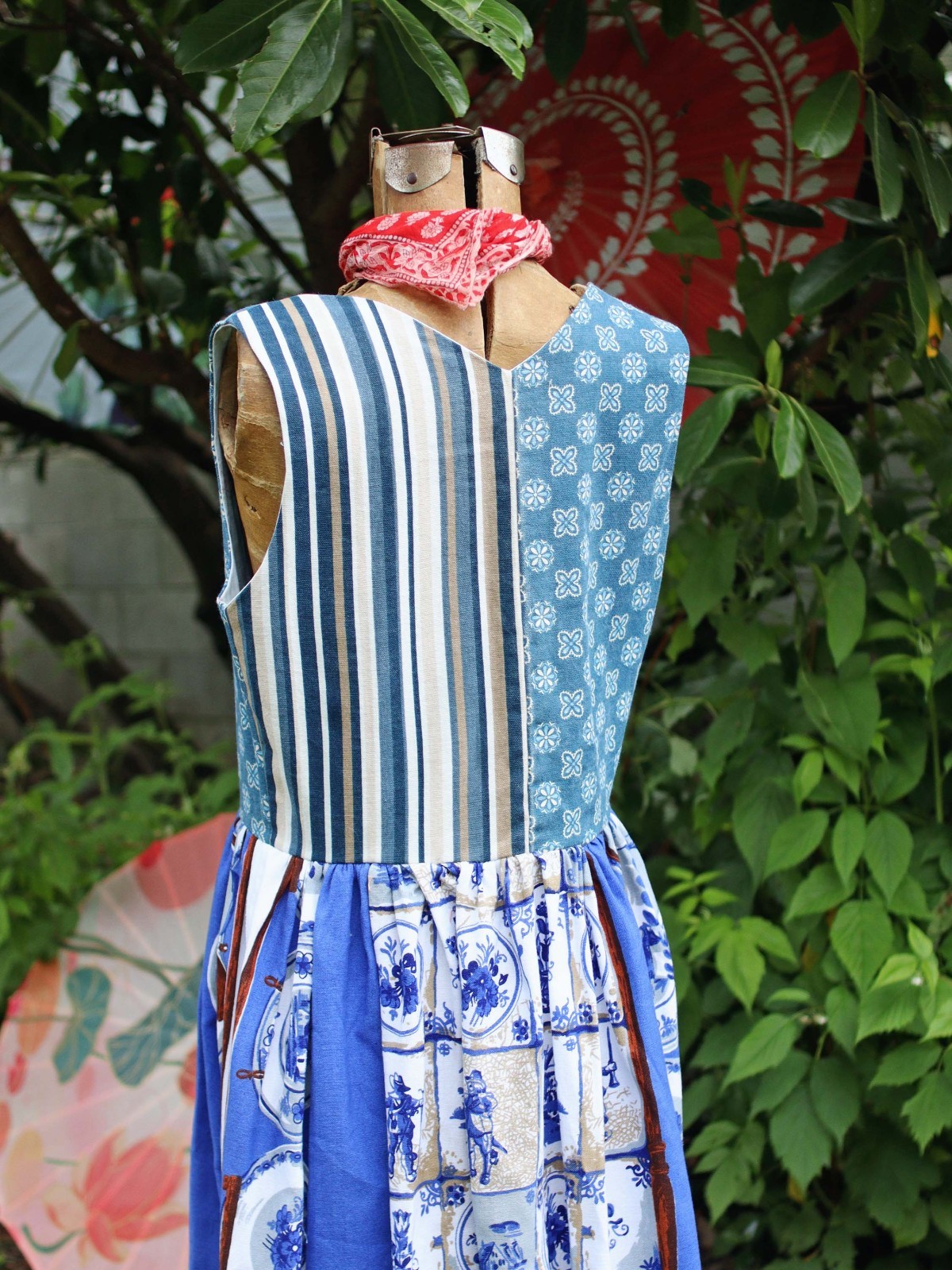Corset Cotton Midi Dress Renaissance Revival Vintage Linen Scoop Neck Dirndl