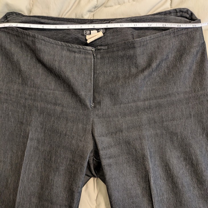 Vintage 70s Low Rise Bell Bottom Jeans Dark Denim USA 9/10 Contour Waist