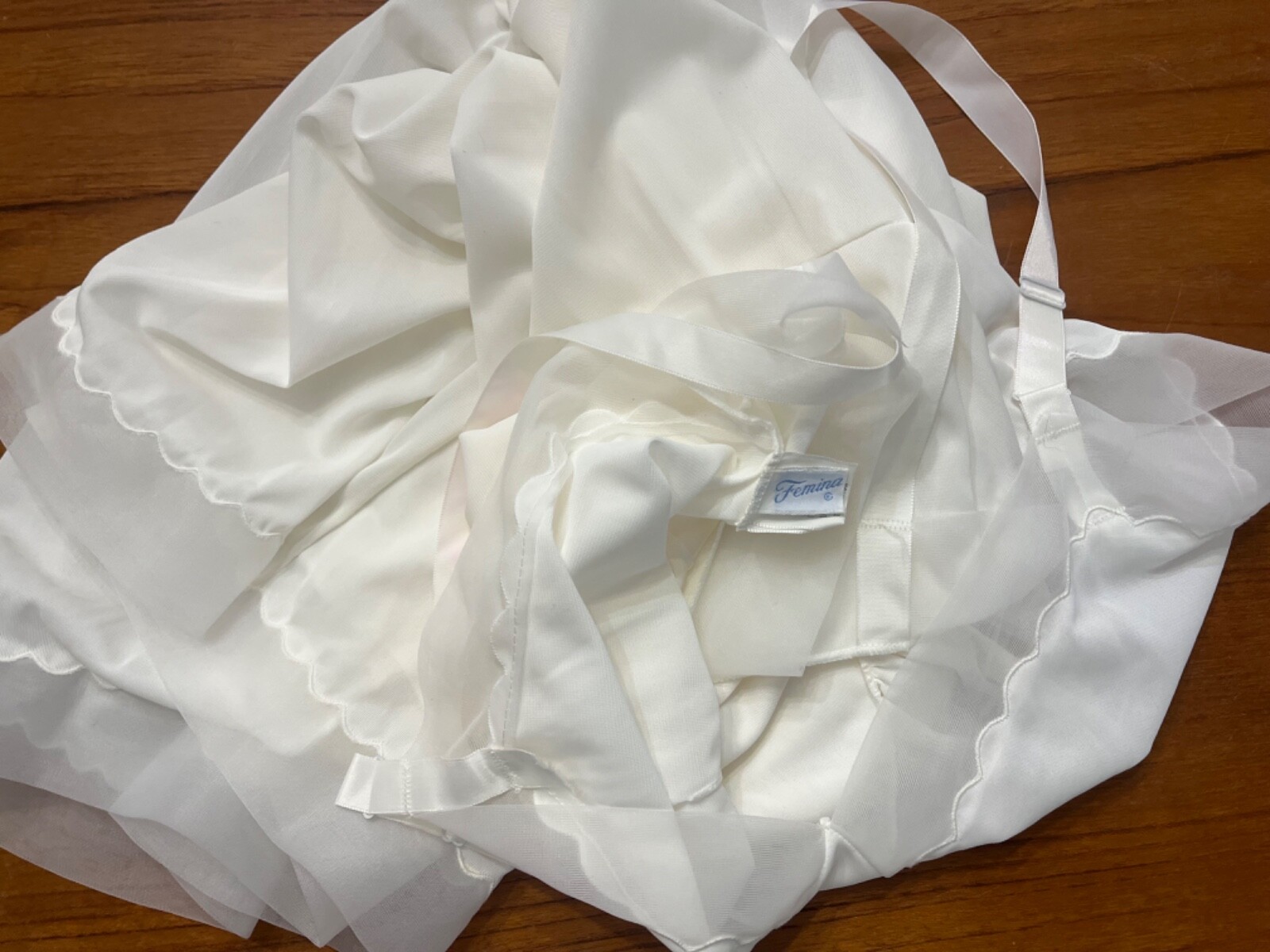 Vintage White Lingerie Femina Nylonv 70’s 80’s