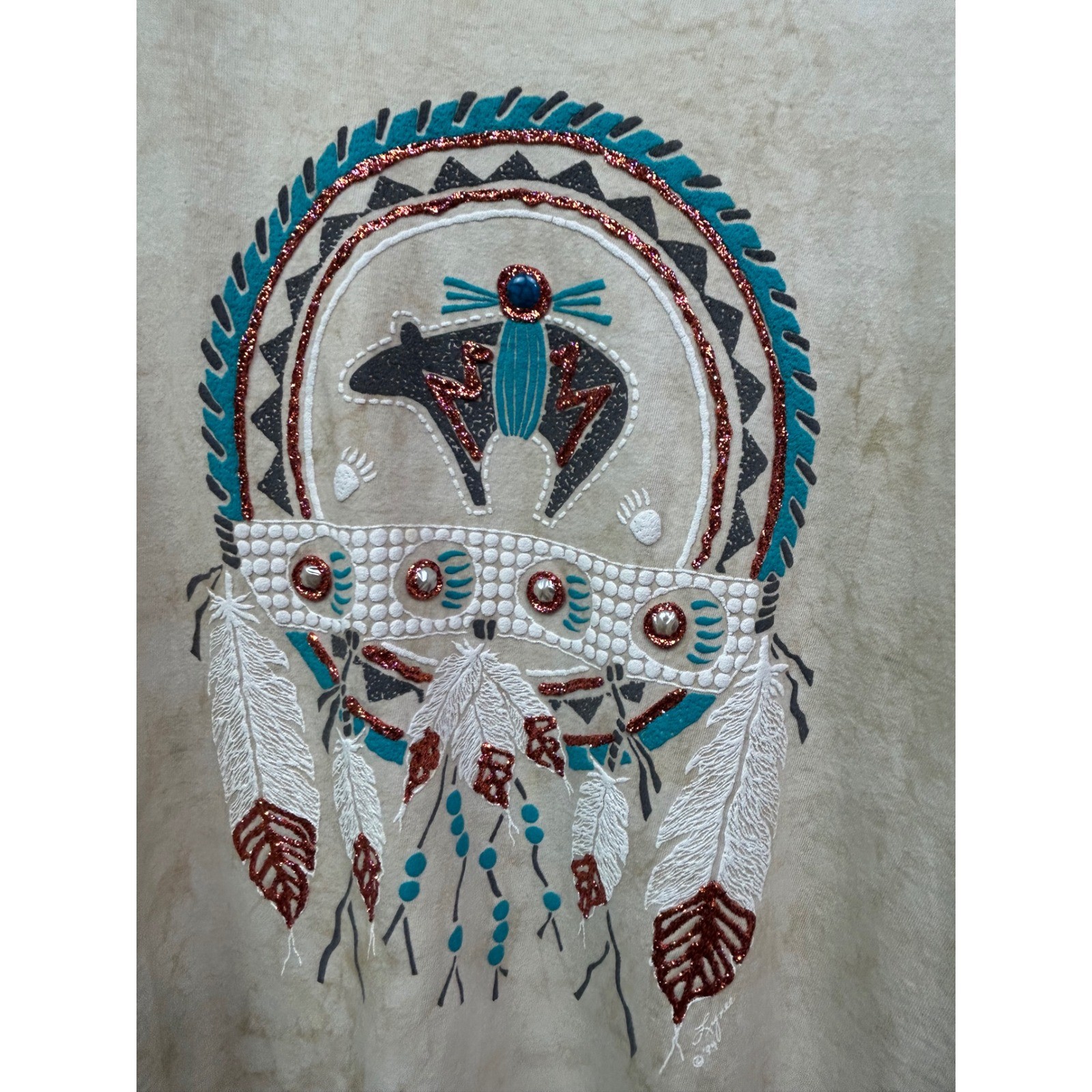 Lynée Apparel T-Shirt Womens OS Tan Vintage 1994 Southwestern Dreamcatcher Bear