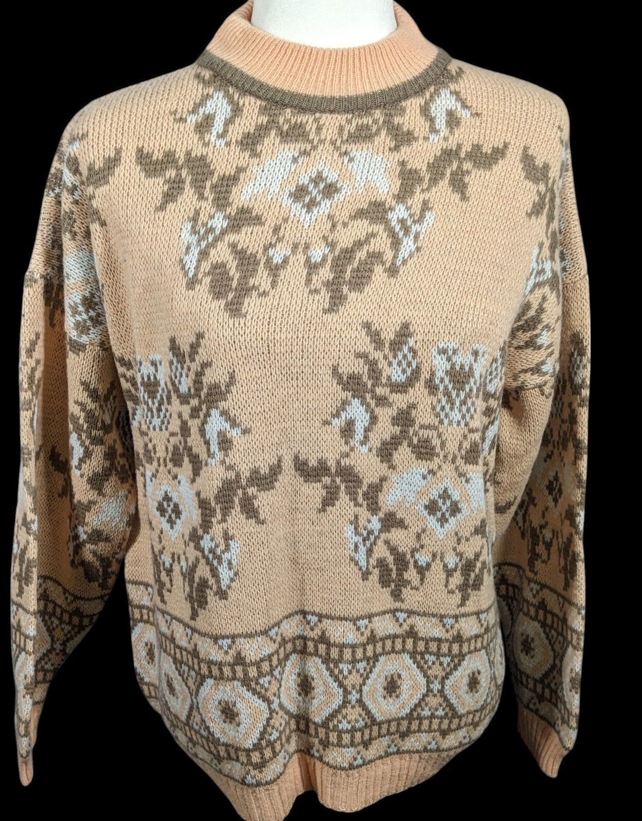 Vintage Tarazzia Grandmacore Peach Floral Sweater