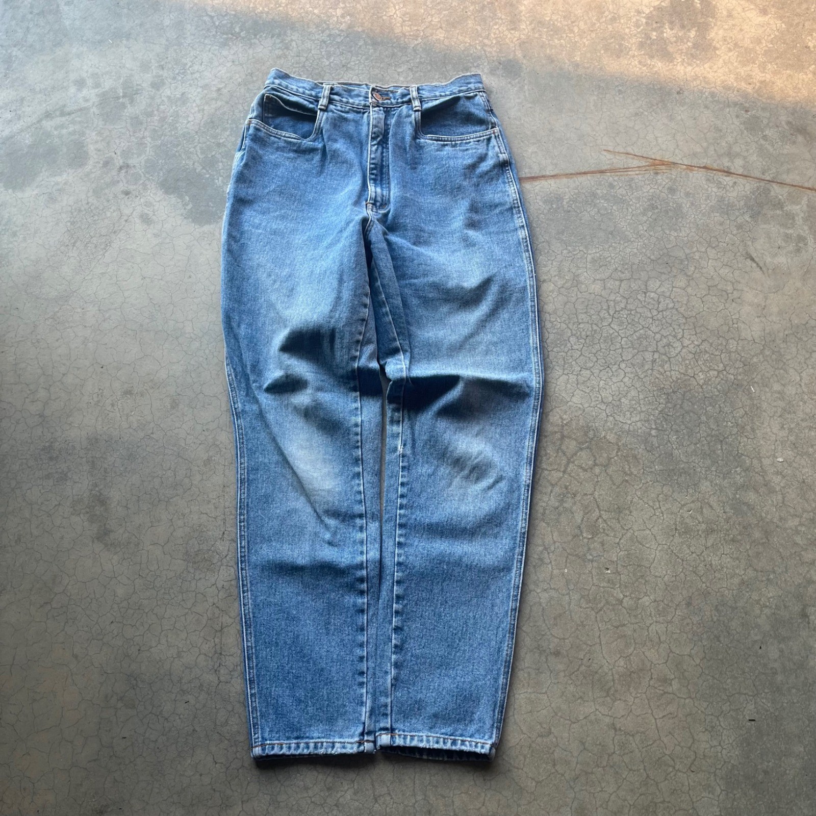Vintage Bill Blass High Waisted Mom Jeans Medium Wash Tapered Leg Blue 28 Waist