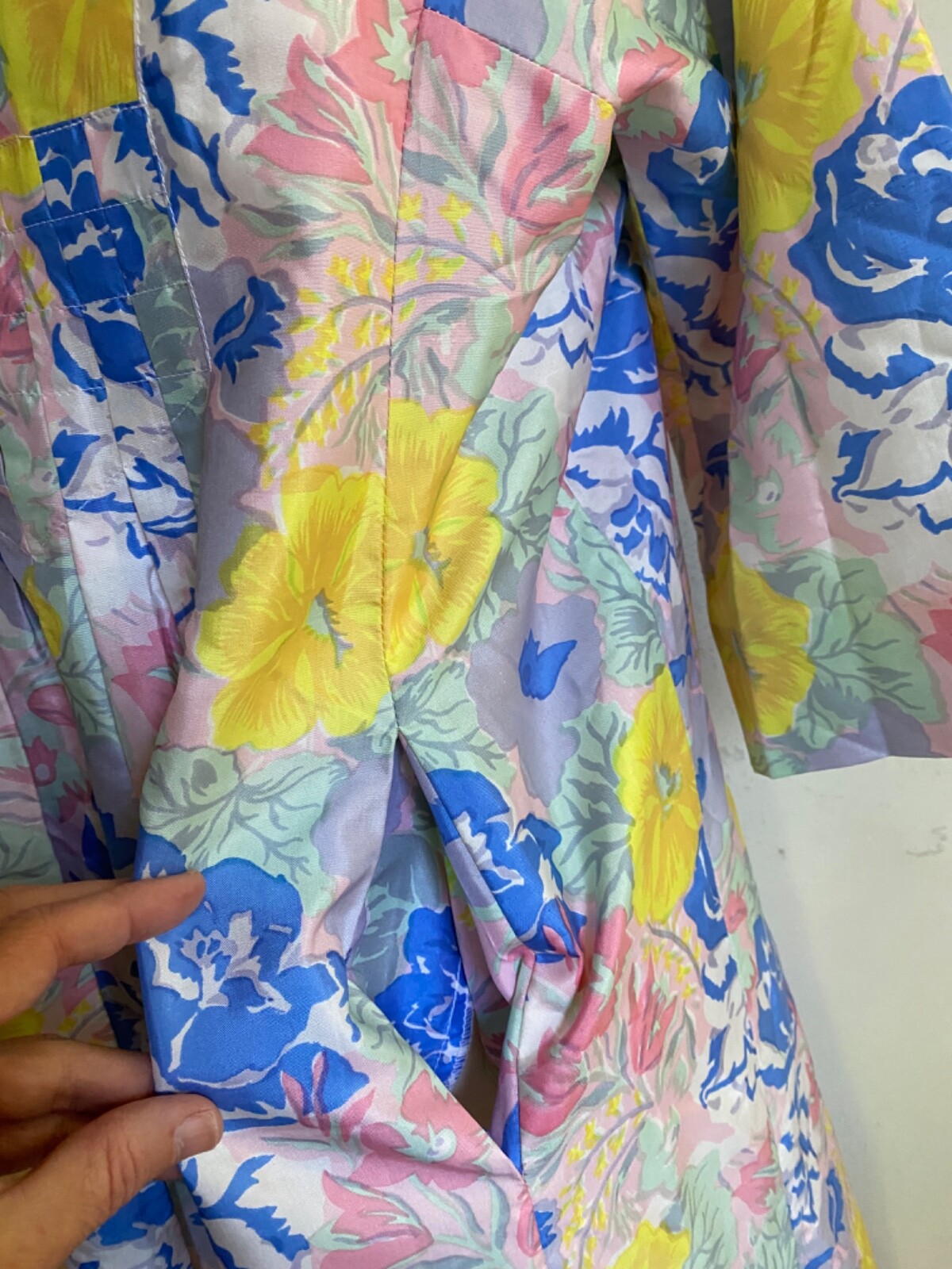 Vintage 60s Siamese Trader Floral Thai Silk Dress Muumuu Caftan Pockets Size P