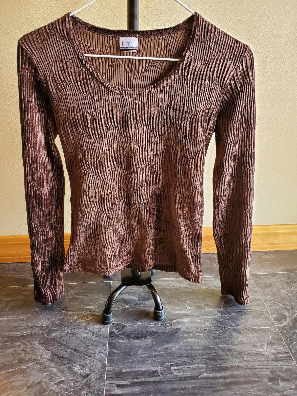 Vintage 90’s E.Y.E Essential Yarn Elements Brown Velvet Like Small Top Blouse