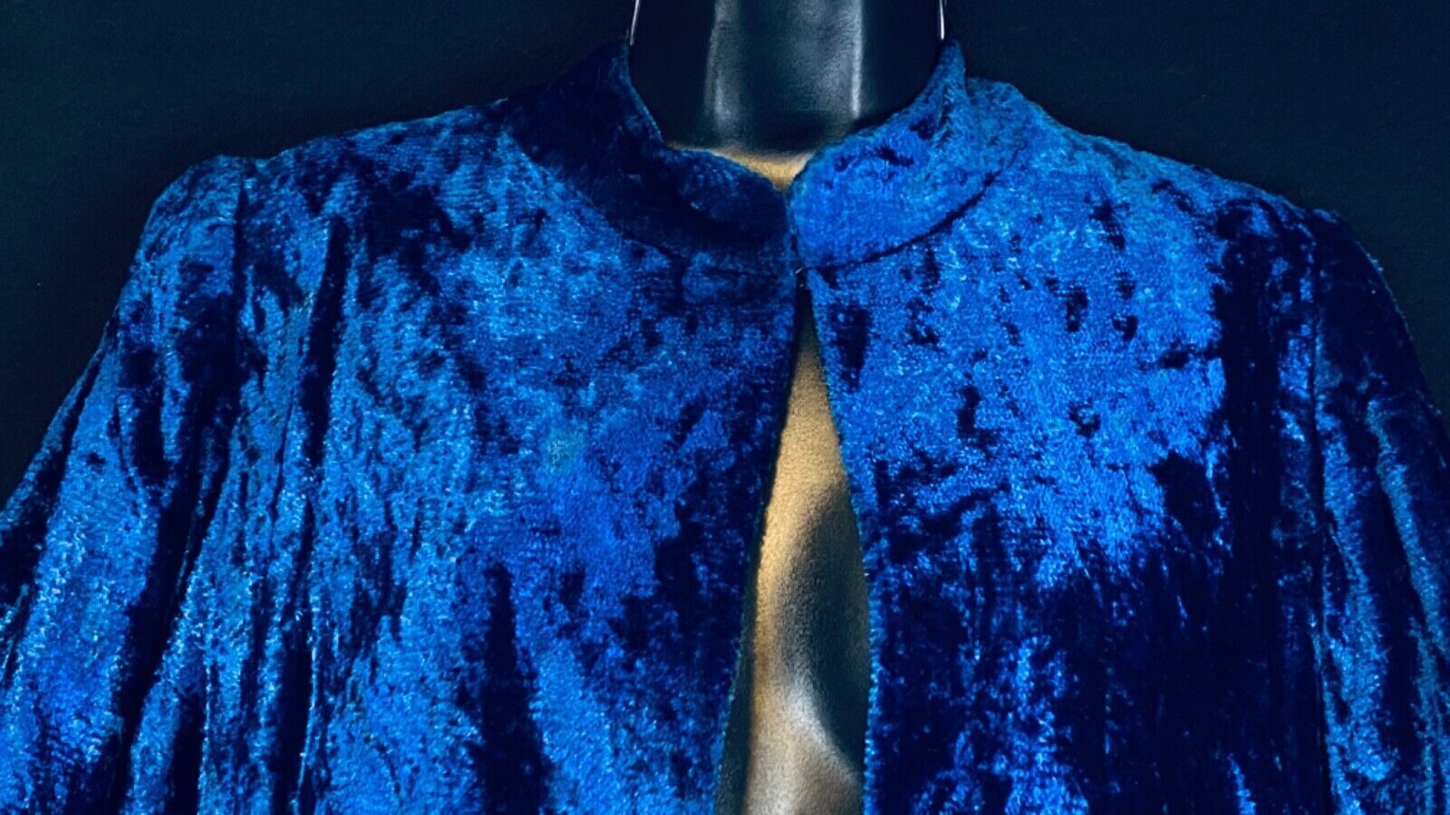 Vintage 1960s long blue crushed velvet jacket cobalt duster mod swing coat XS S