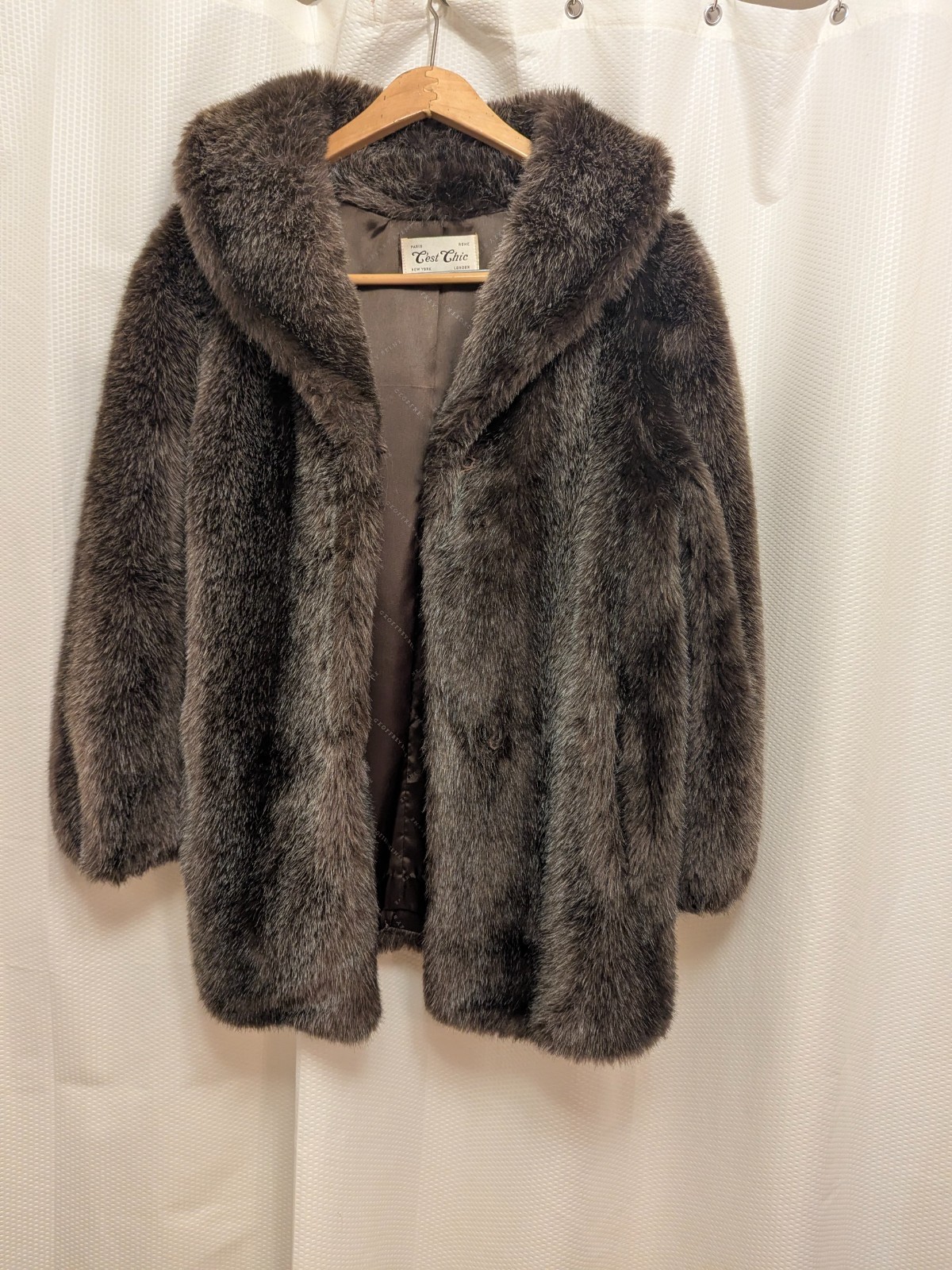 Vintage Faux Fur Shawl Collar Style Coat with Luxuriously Soft Multi-Tone Browns