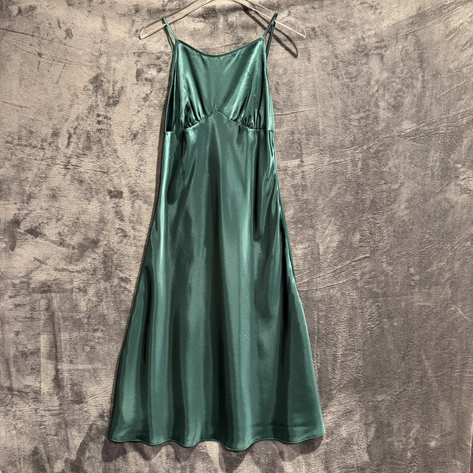 Vanity Fair Long Slip Dress Size Small Nightgown Lingerie Glossy Satin Romantic