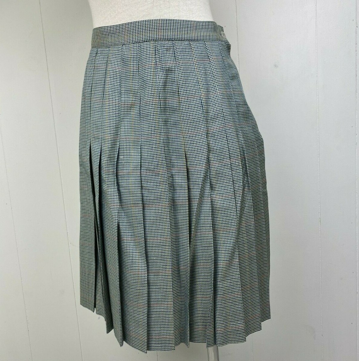 Vintage NWT Pietrafesa for Studio 121 Pleated Skirt Wool & Silk Blend Size 6 Reg
