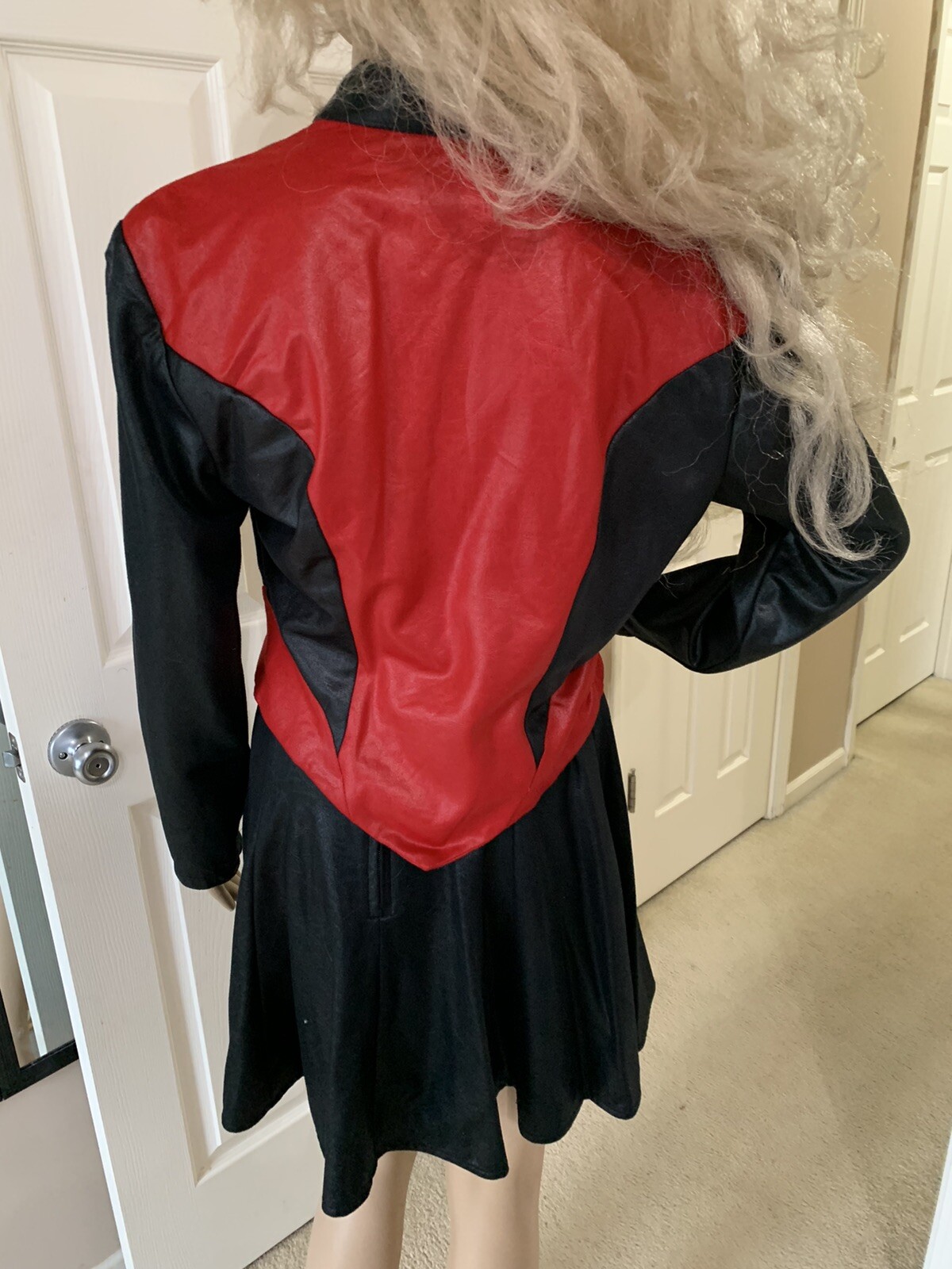 VTG 80’S M RED BLACK PLEATHER 2 PIECE MINI SKIRT AND BLAZER DRESSY SUIT BIKER