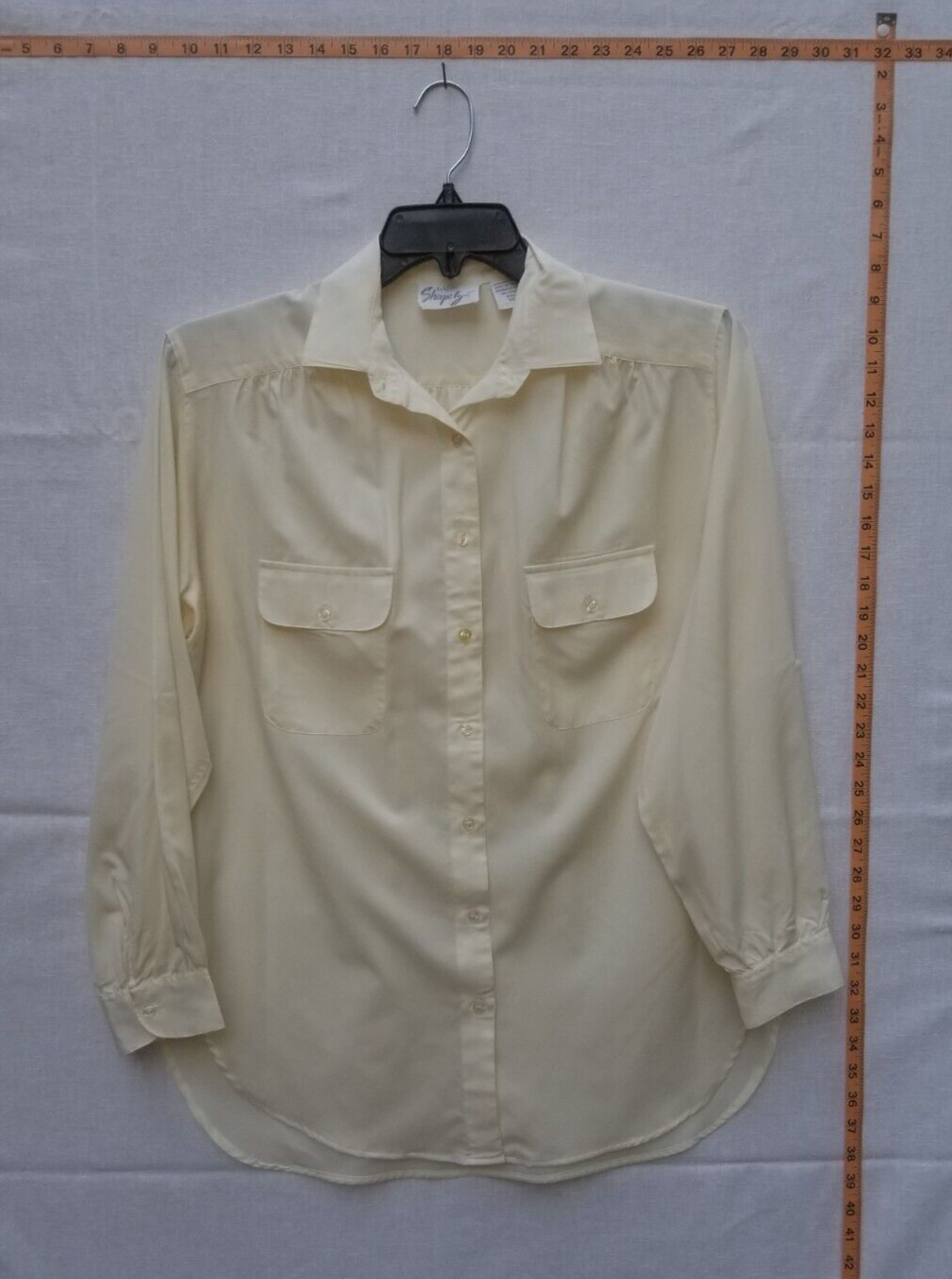 Vintage Blouse size 36 (16) Ivory Secretary Classic Lady Shapely