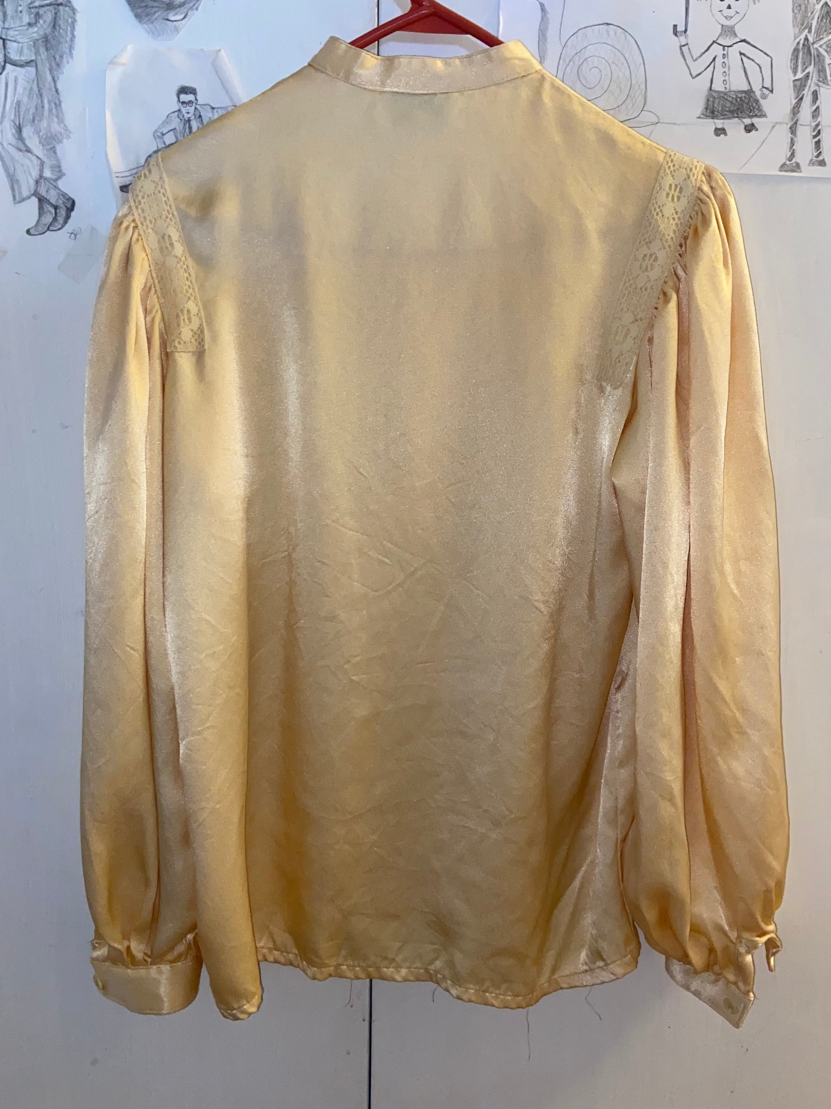 Vintage 1970s h.i.s Women’s Gold Buttercup Satin Blouse Sz MED w/Lace Accents