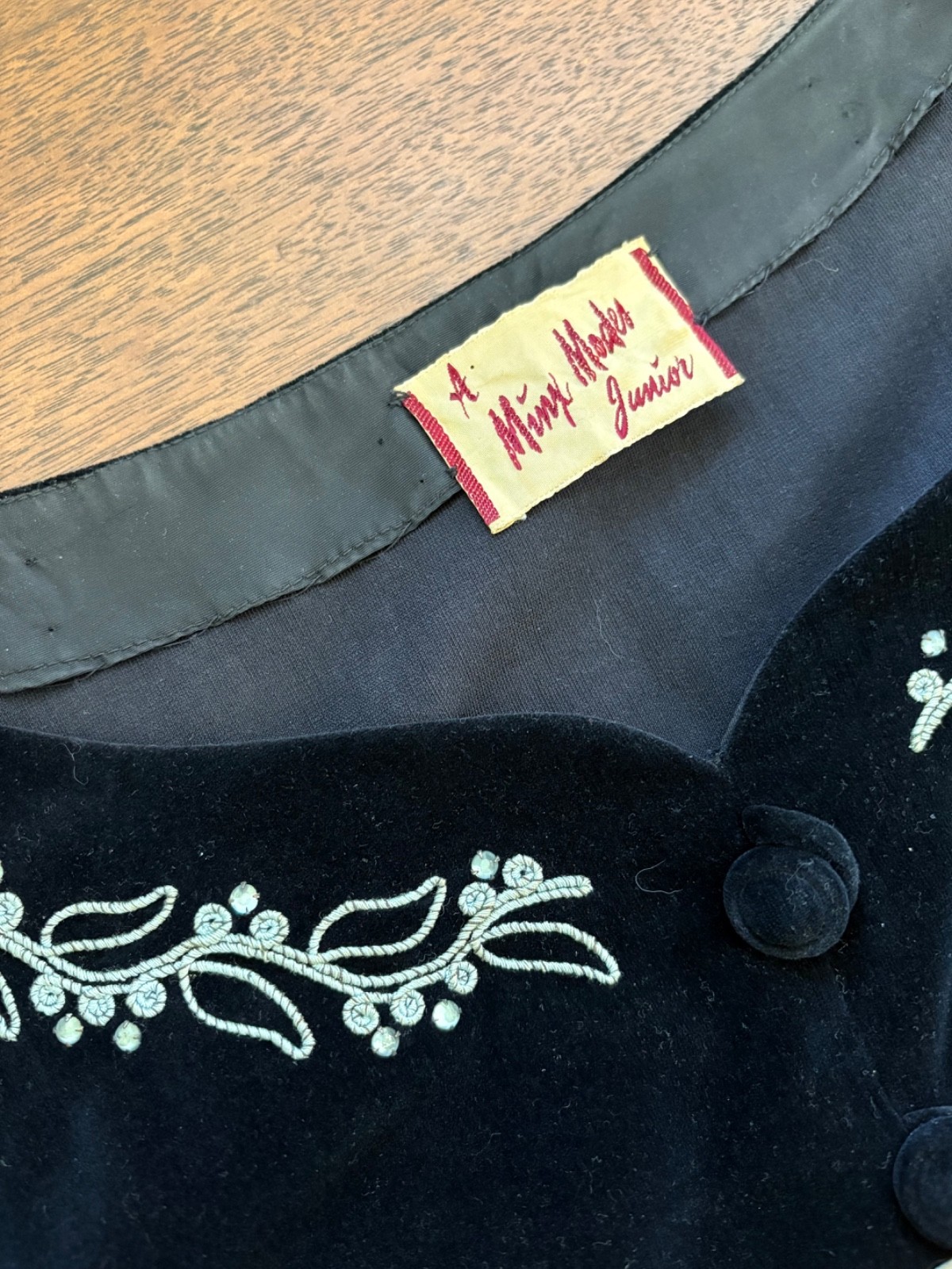 VTG 40s 50s MINX MODES Velveteen Dress Cord Embroidery Rhinestone Boat Neck XS