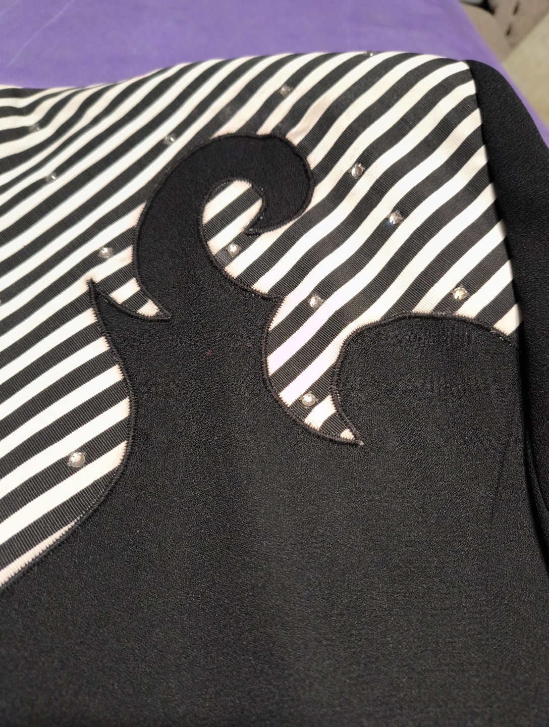 Vtg 1980’s Criscione Blazer Sz L Black W/ White Stripes And Rhinestones