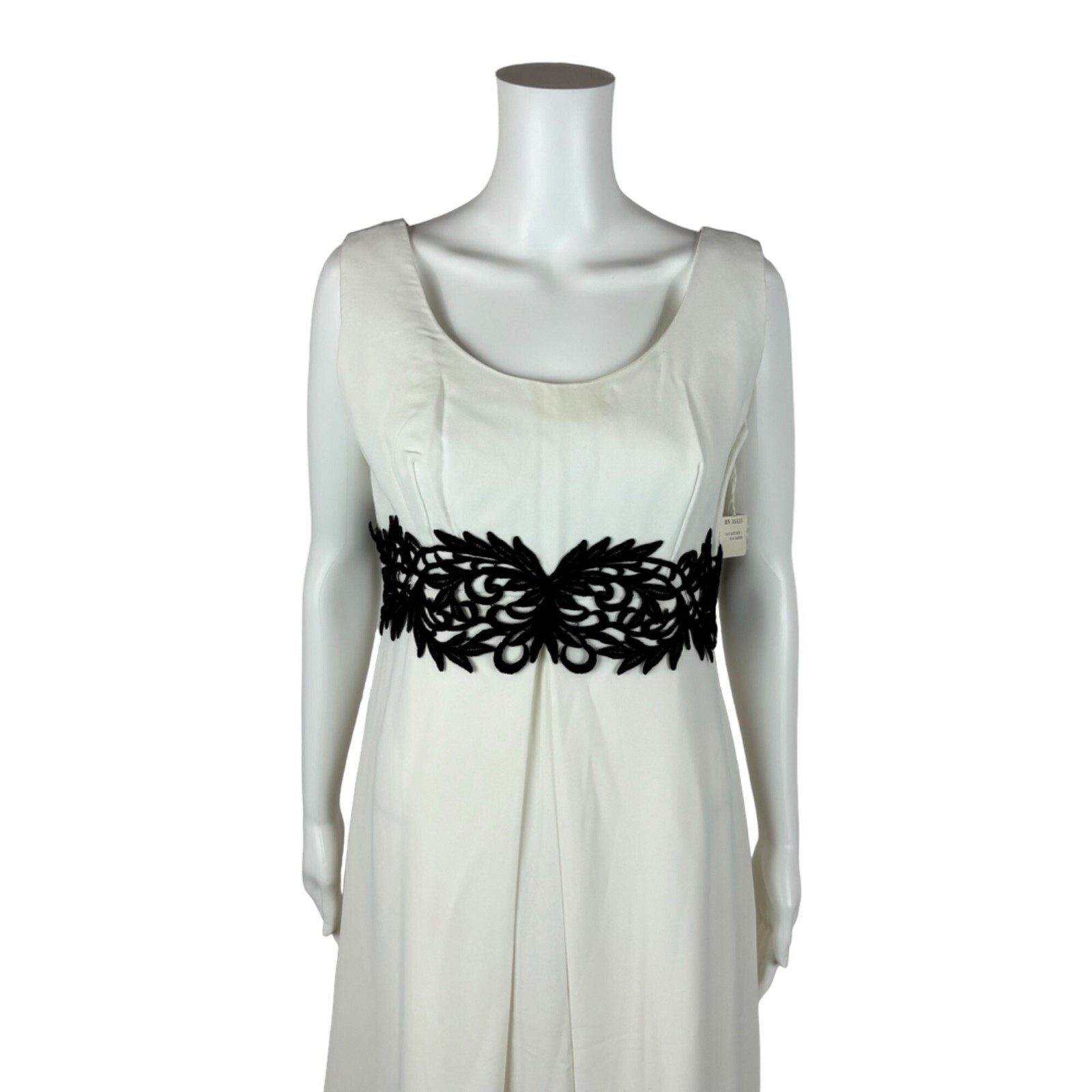 Vintage 60s Evening Dress Women’s Large White Princess Gown Black Embroidery