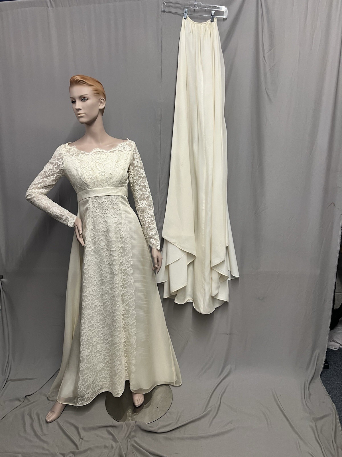 1970’s Lace & Organza Over Tafetta Wedding Gown – Detachable Train