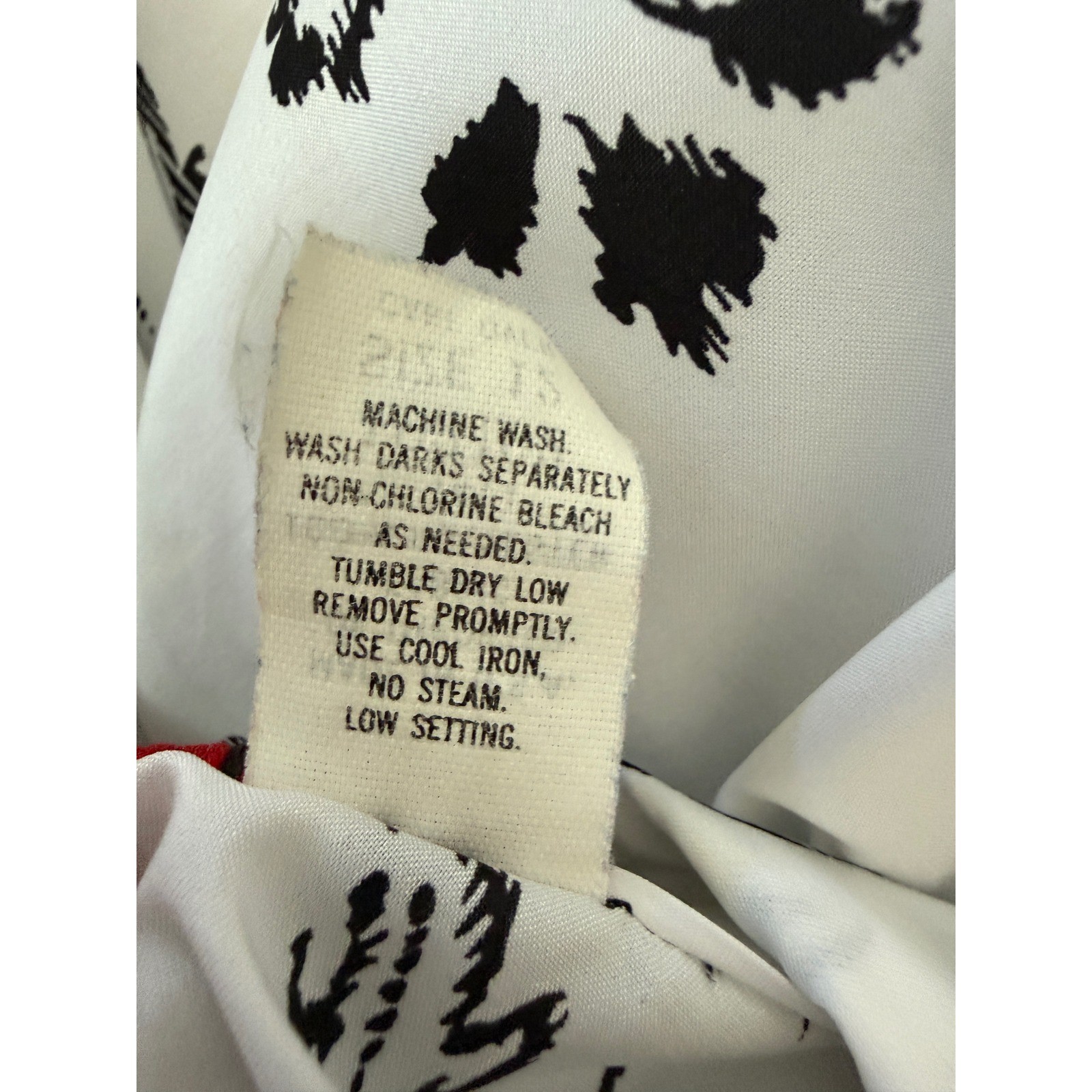 Vintage Judy Bond 1970s Short Sleeve Top White with Black Floral Print Sz 12