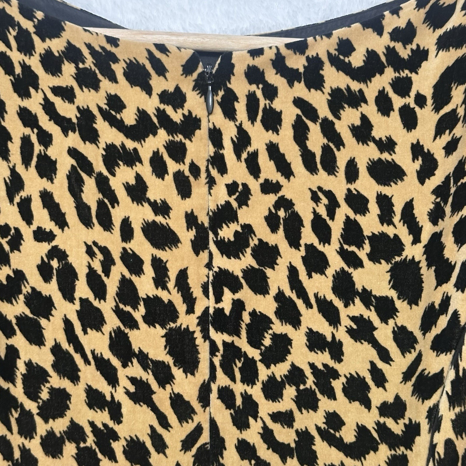 Vintage Women’s Leopard Print Sheath Dress Size 6 90s Made in USA