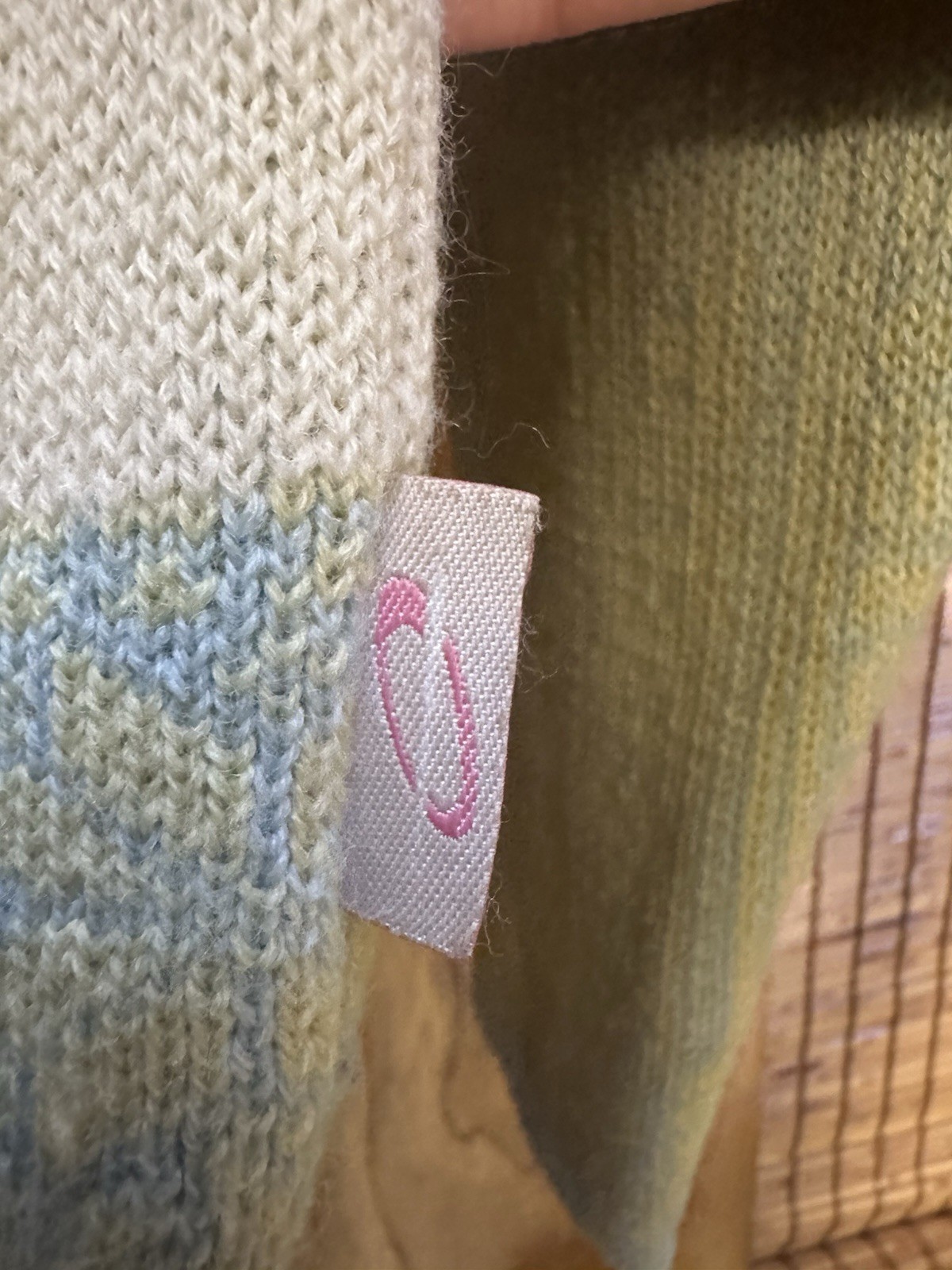 Women’s Vintage Obermeyer Wool 1947 Signature Sweater With Unique Clasp RARE