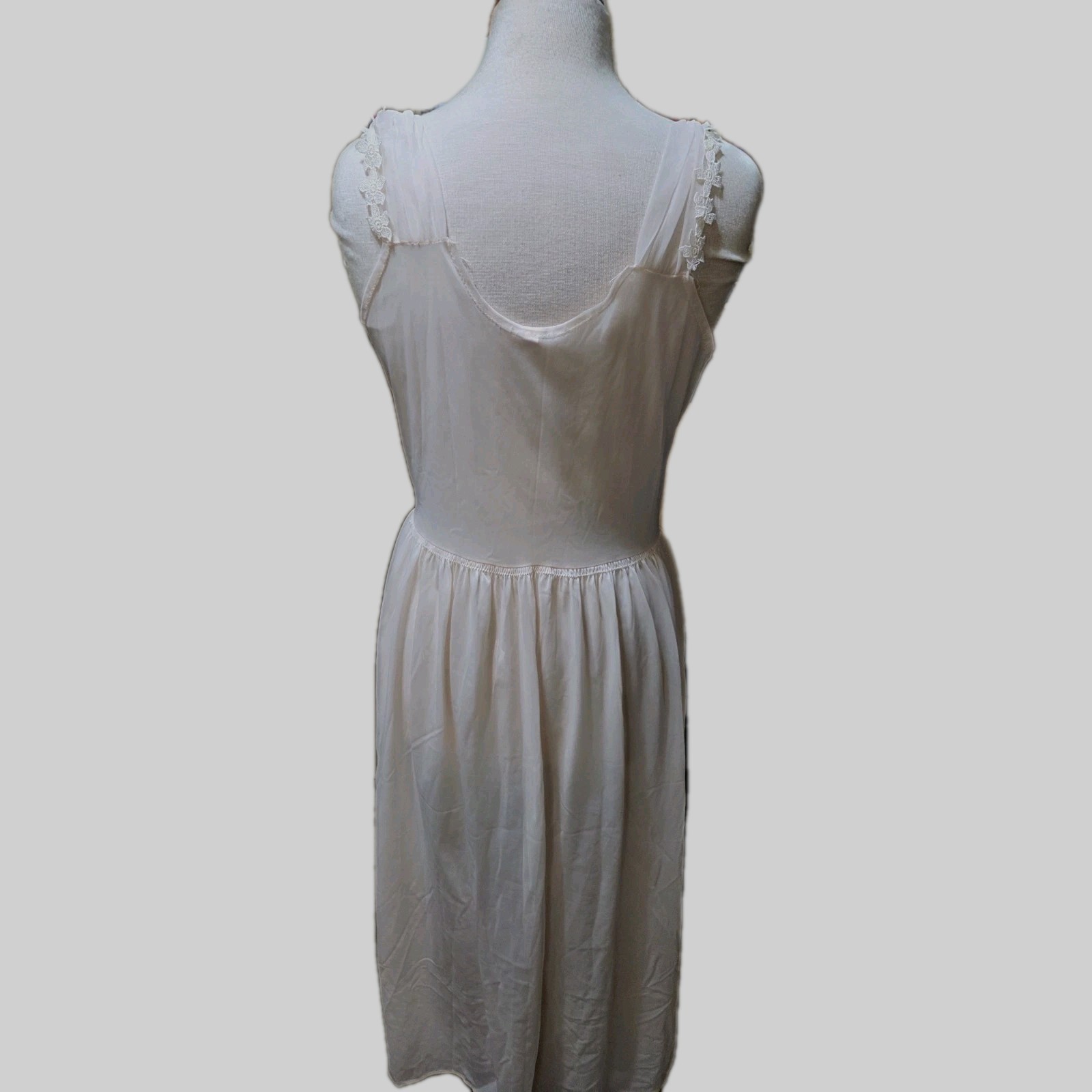 Forty Winks Vtg Sz 38 Nylon USA Long Blush Nightgown Floral Applique