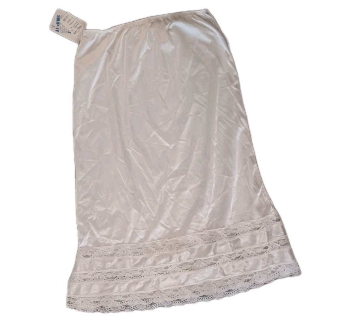 Vtg Beige Slip with Lace Bottom and Elastic Band Sz Sm Snip it Mervyns M2080