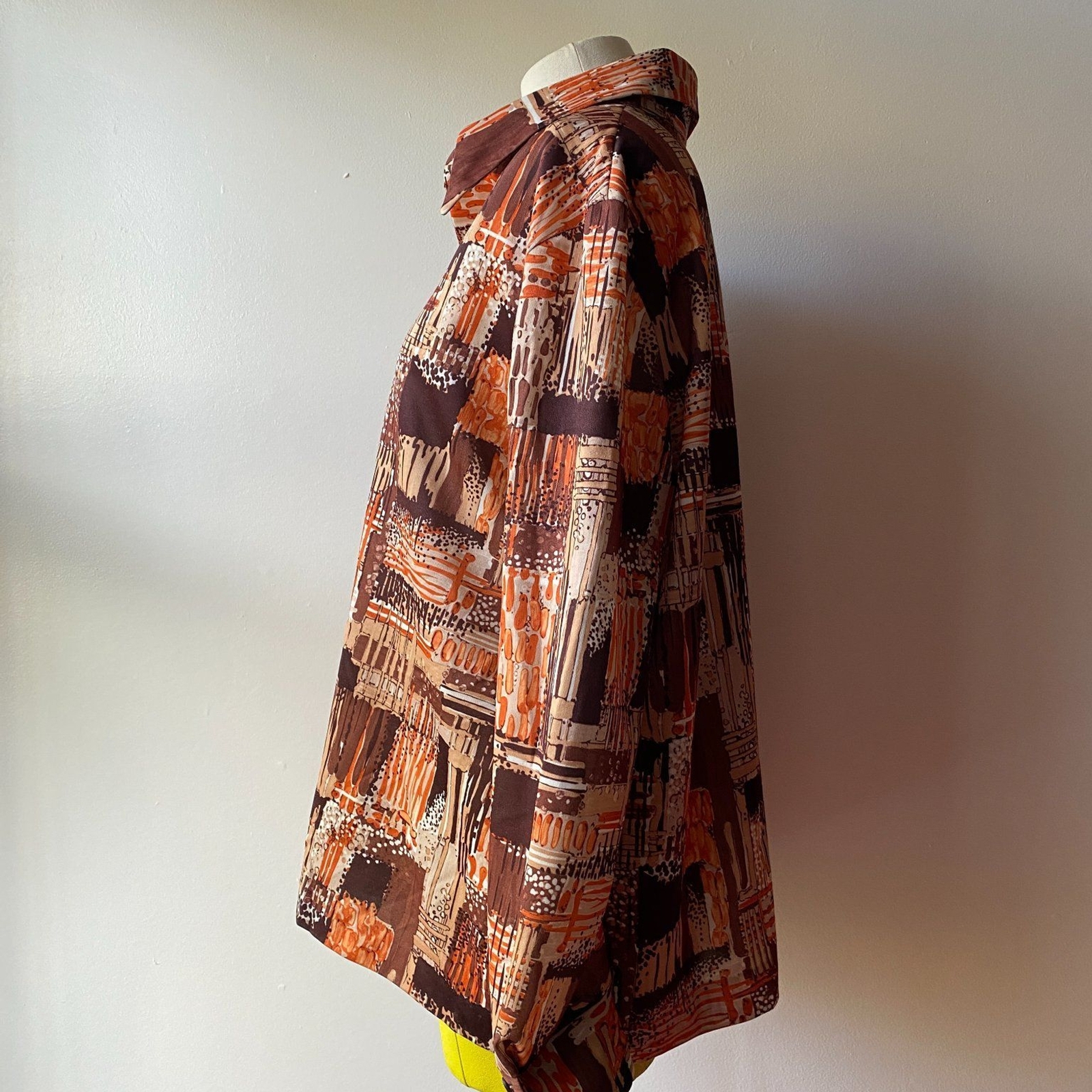 Vintage 1960s/70s Alex Coleman Groovy Polyester Button-Up Shirt, Unisex Size M/L
