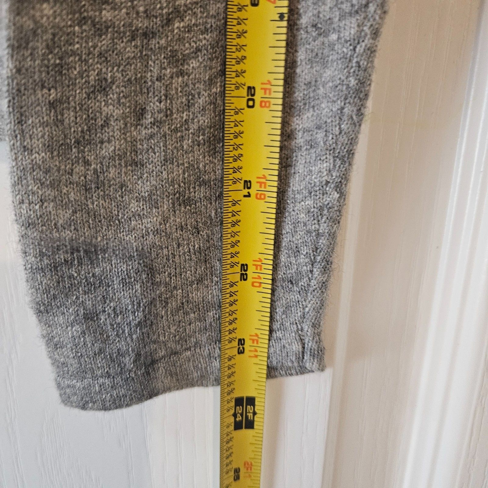 VTG Oleg Cassini Silk Cashmere Turtle Neck Fine Knit Sweater Modern Medium