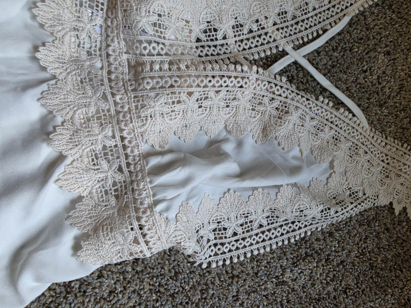 Flora Nikrooz White Lace Trim Slip, XS Regular, Rayon/Polyester/Spandex