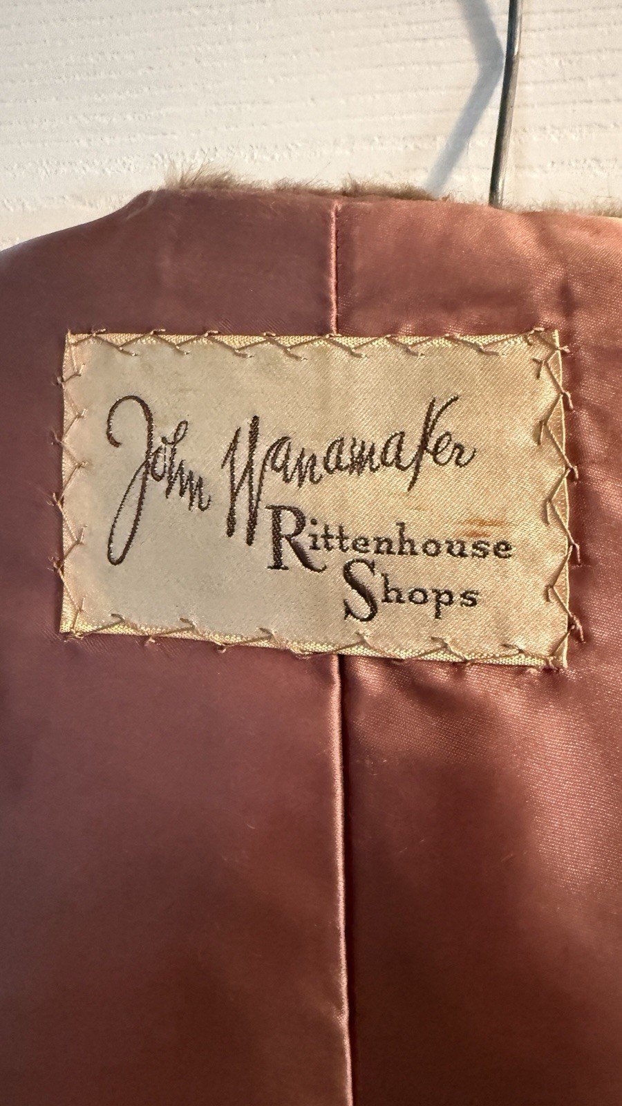 Vintage Mink Fur Stole with Pockets John Wanamaker w/Satin Lining CA 1940-60’s