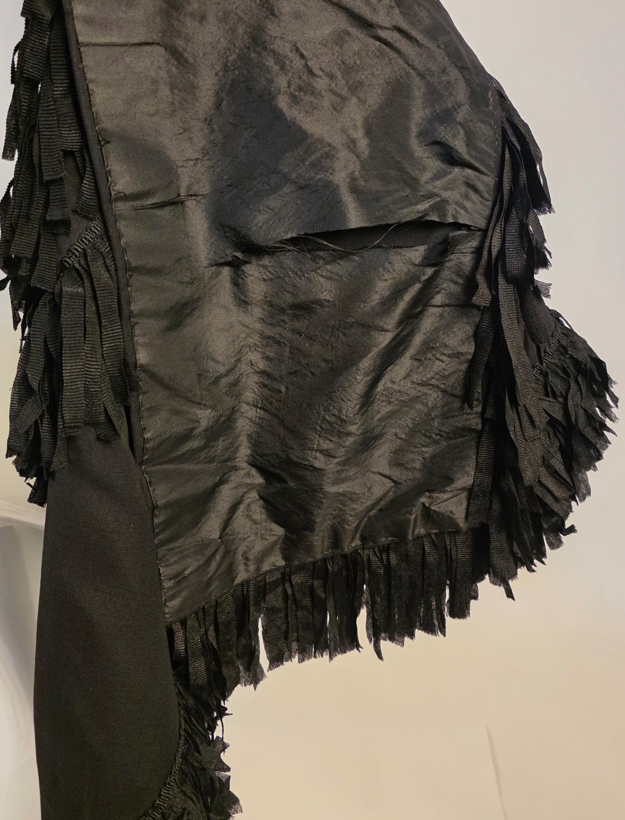 VICTORIAN 19TH C BLACK CAPE W FESTOON RIBBON EDGING
