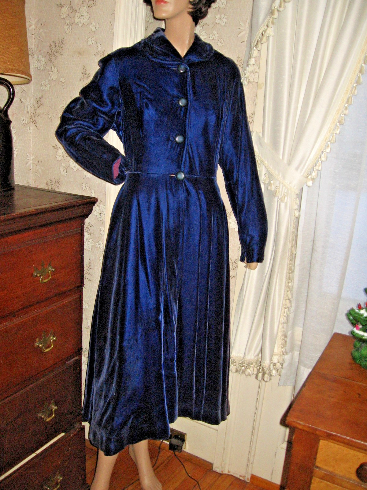 VINTAGE 1940 ART DECO BLUE VELVET PRINCESS DRESS/OPERA COAT -DRY CLEANED