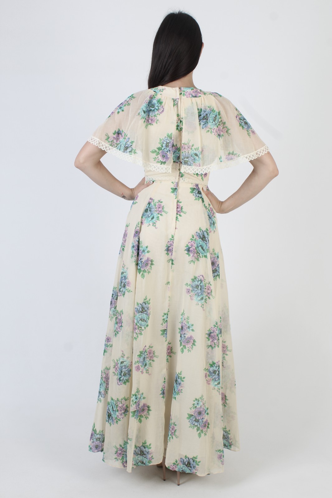 Vintage Boho Wedding Dress Prairie Wrap Bridal Bouquet Hippie Festival Sundress