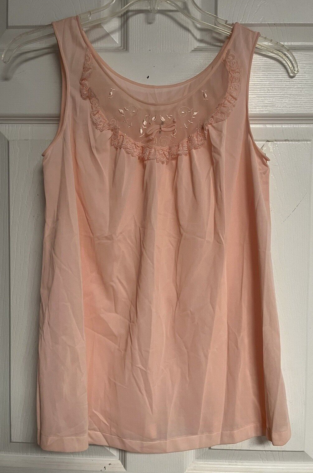 LORRAINE Peach Sleeveless Embroidered Floral Lace Neck Nightie Nightgown S VTG
