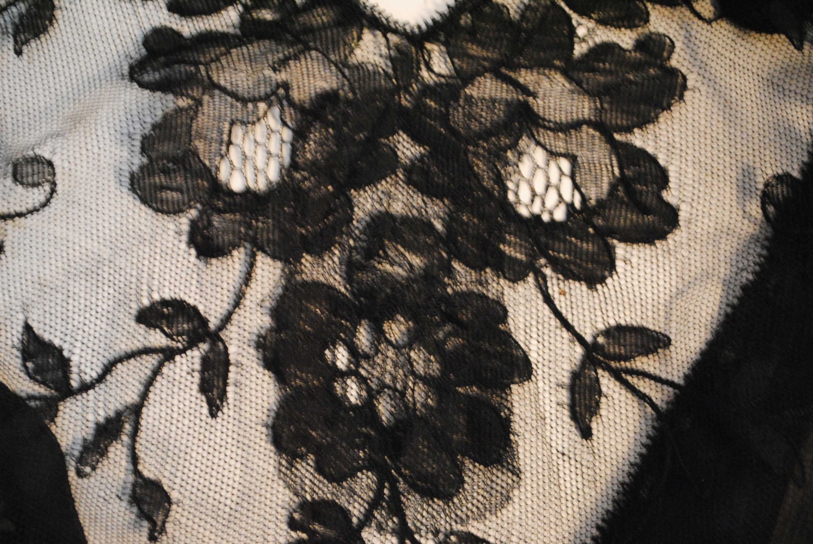 VINTAGE FLORAL BLACK ALENCON NET LACE PARTY DRESSES, CIRCA 1935s