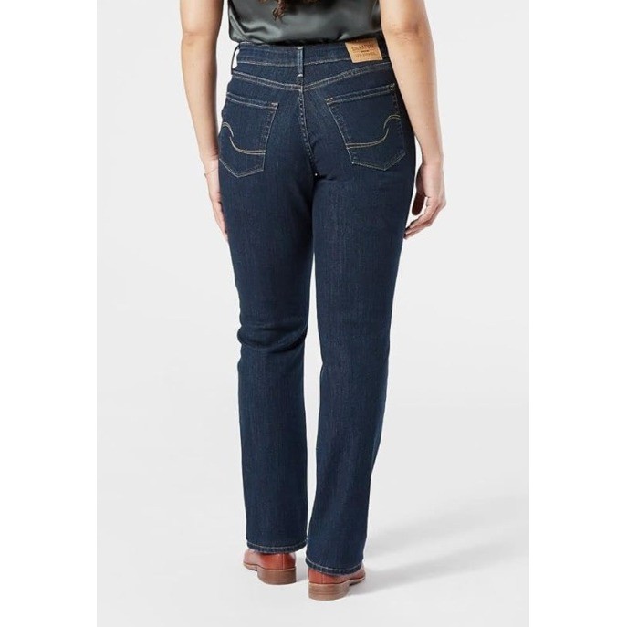 NWT Signature by Levi Strauss & Co. Mid Rise Straight Jeans Blue Size 16 33×32