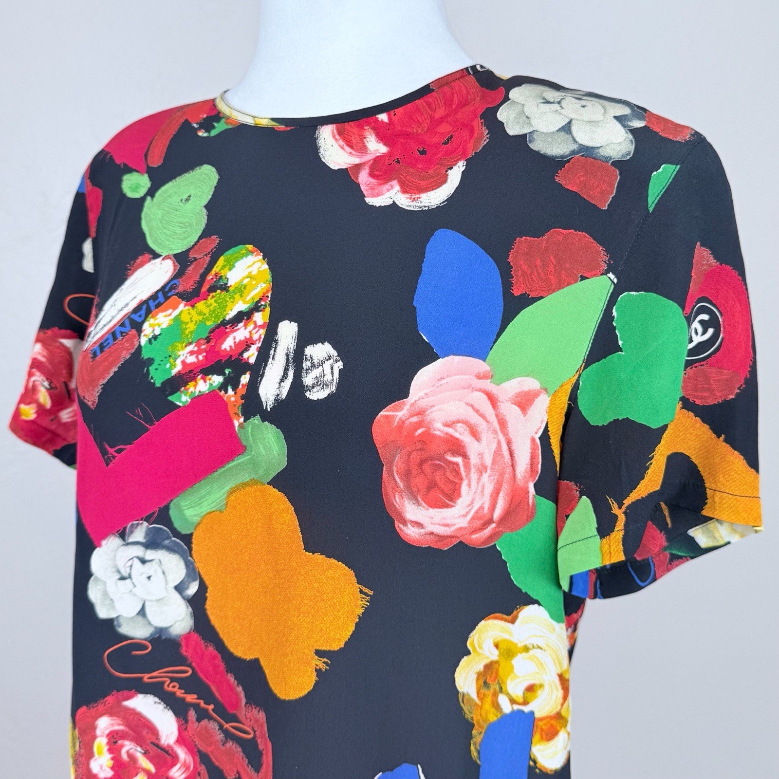 Chanel Vintage Iconic Spring 1992 Multicolor/ Black Silk T-Shirt Size 40 FR 8 US