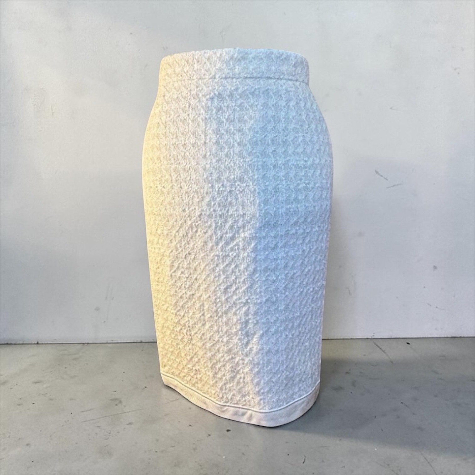 Escada Margaretha Ley Ivory Bouclé Pencil Skirt Wool Blend USA 80s W 25, H 36”