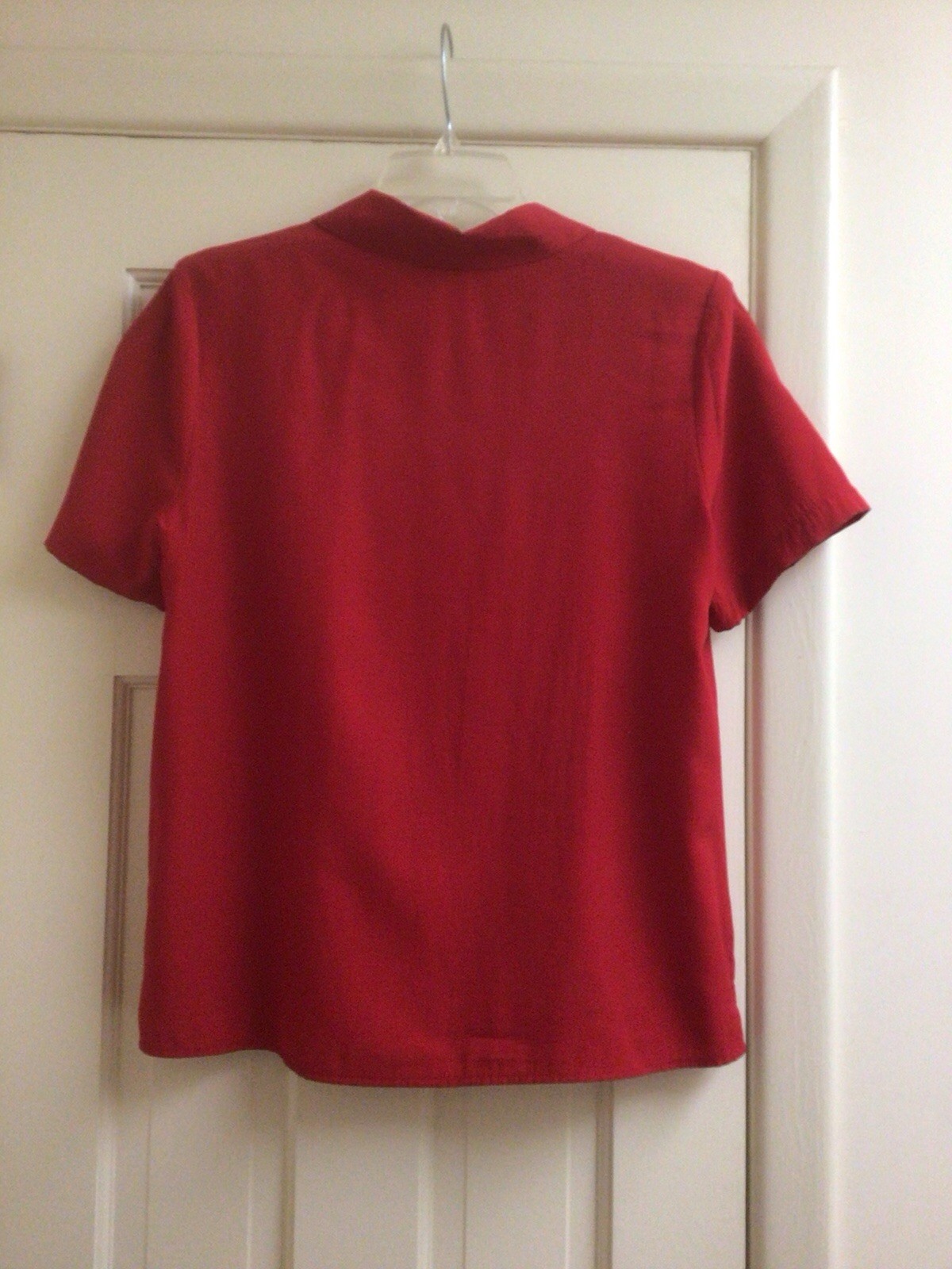 Womens Size M Red Blouse Pearl Buttons Chrysantheme Top Vintage PreOwned