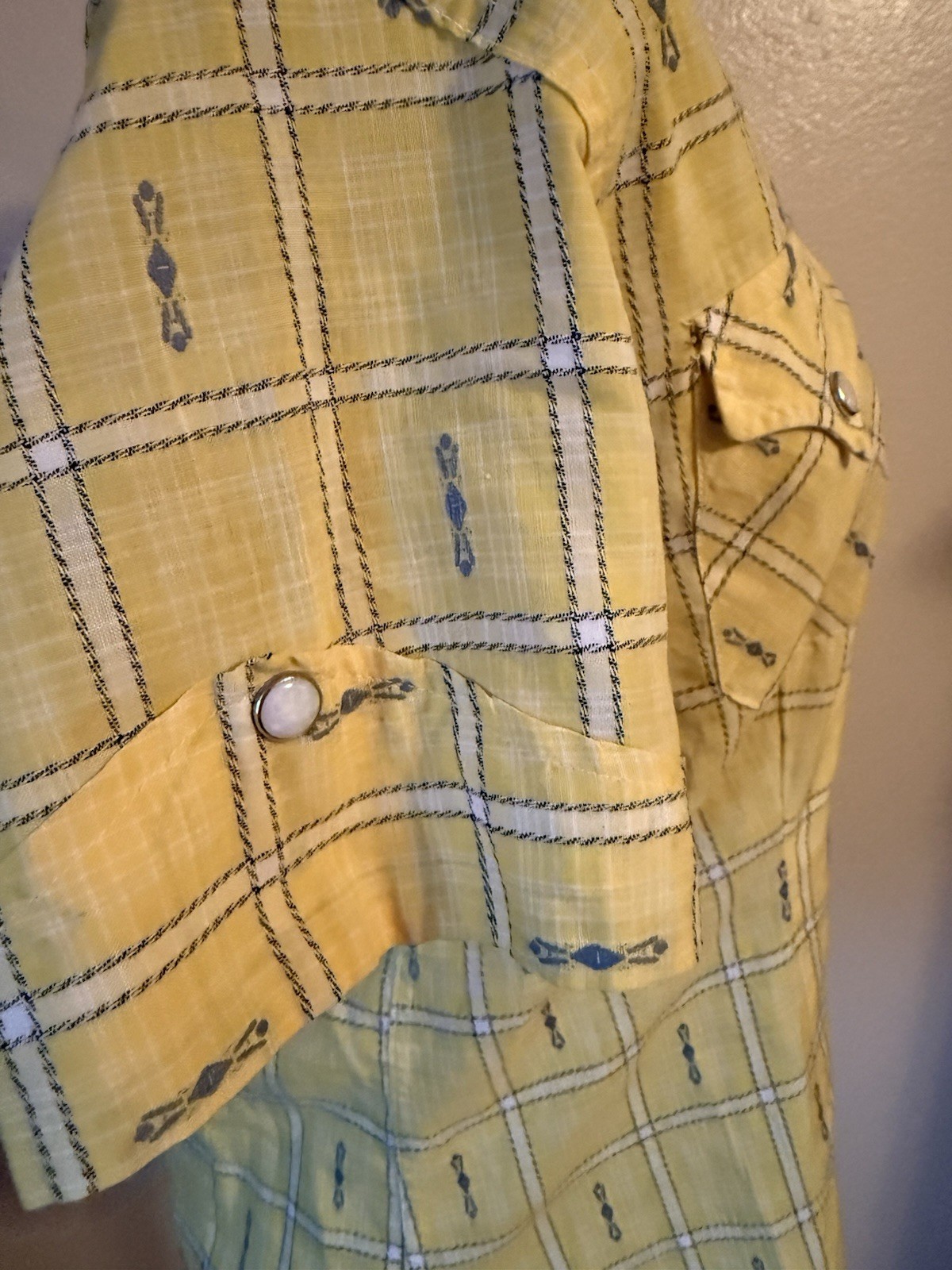 VNTG Women’s H BAR C California Ranch Wear with Pearl Button Western Shirt 34