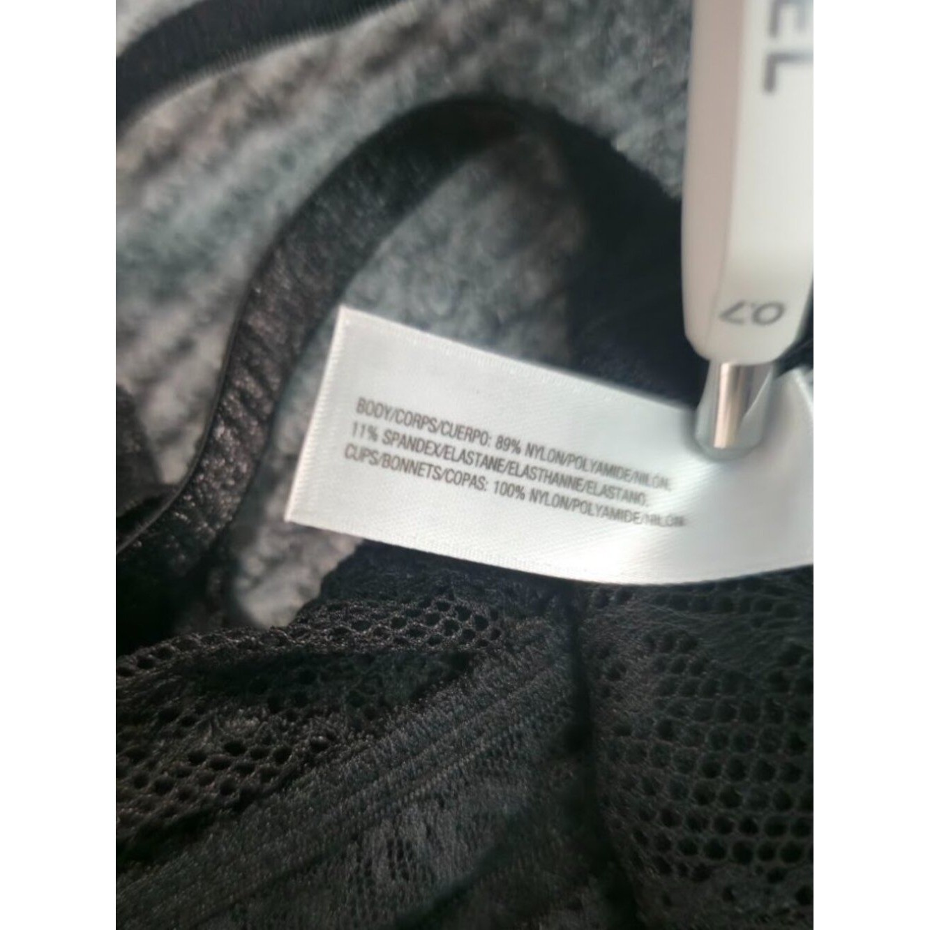 b.tempt’d Black Lace Bralette Women’s Medium