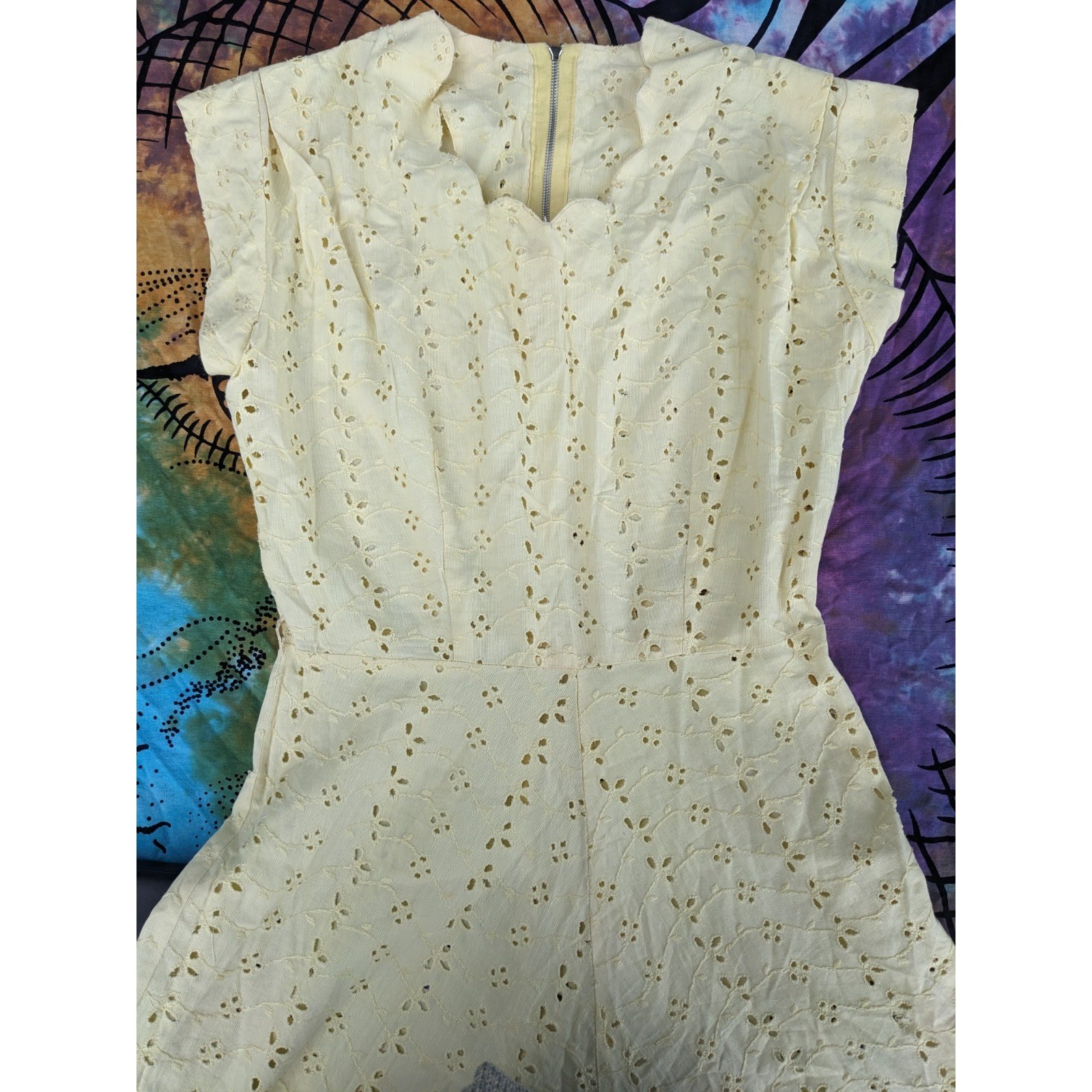 Vintage 50s Eyelet Lace Dress XS Yellow Cotton Cottagecore 1950s Summer Day Midi