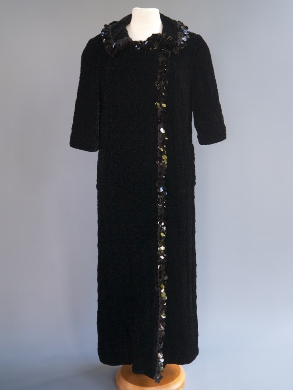 VTG 50s Black Silk Rayon Velvet 2p Set Dress Hand Quilted Pucker Opera Coat S