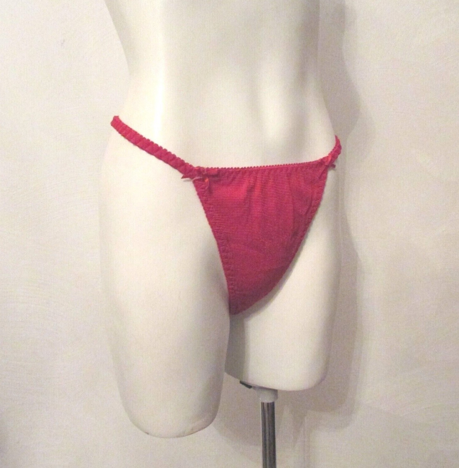 Van Dale Red Ribbed Stretch Nylon Spandex Hipster String Bikini Panties fits S-L