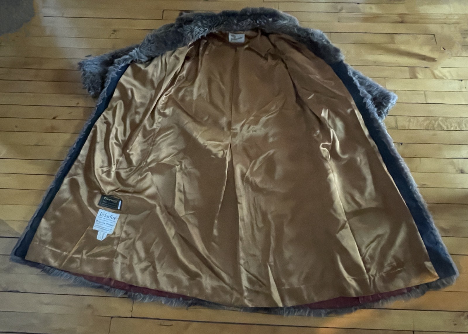 Vintage Women’s Full-Length Raccoon Look Faux Fur Coat | Panache Lykafur | Made