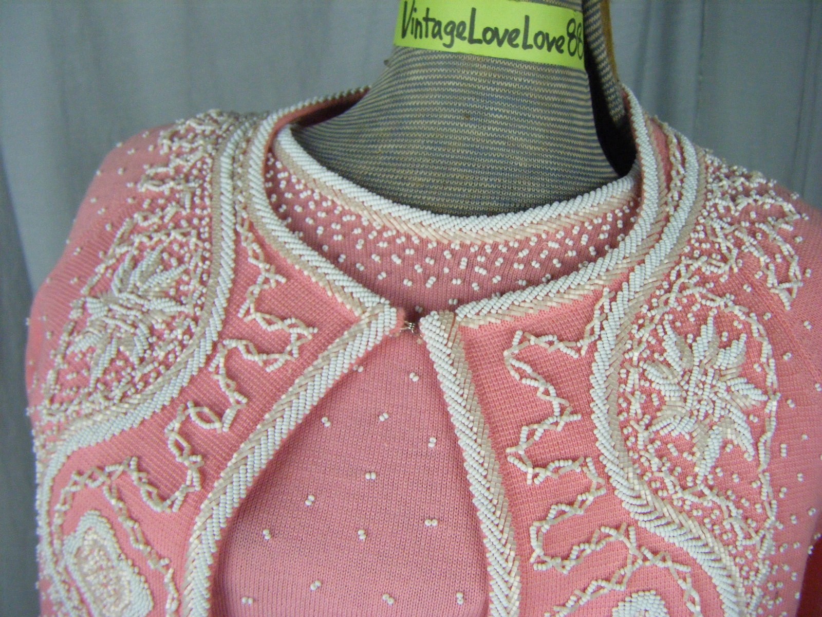 MISS BOUTIQUE CALIFORNIA Vtg 60s Pink Wool Beaded 3 pcs Skirt-Bust 34/Waist 27