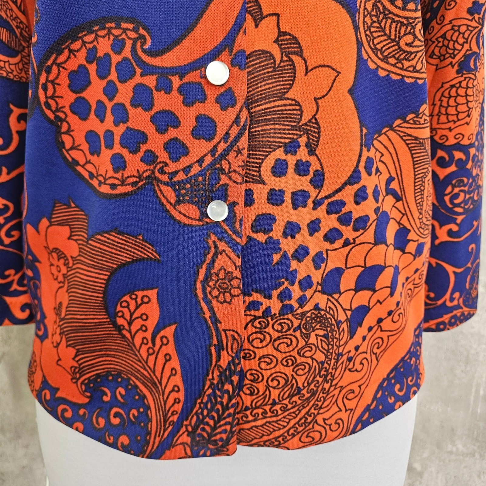 Vintage 70s Psychedelic Mod Paisley Dbl Knit poly Shirt Reddish Orange Blue